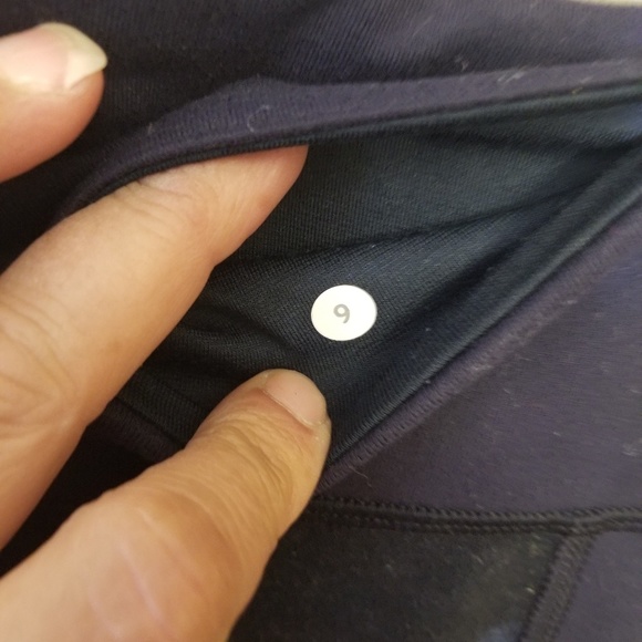 Lululemon Artic Camo Capri Athletic Leggings - Picture 3 of 3